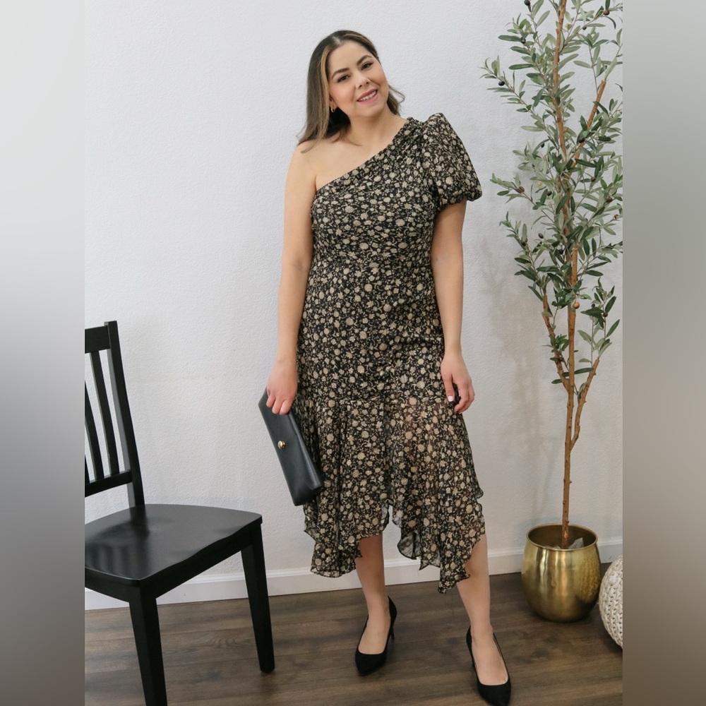 ASTR the Label Santorini Black and Tan Floral One Shoulder Midi Dress
